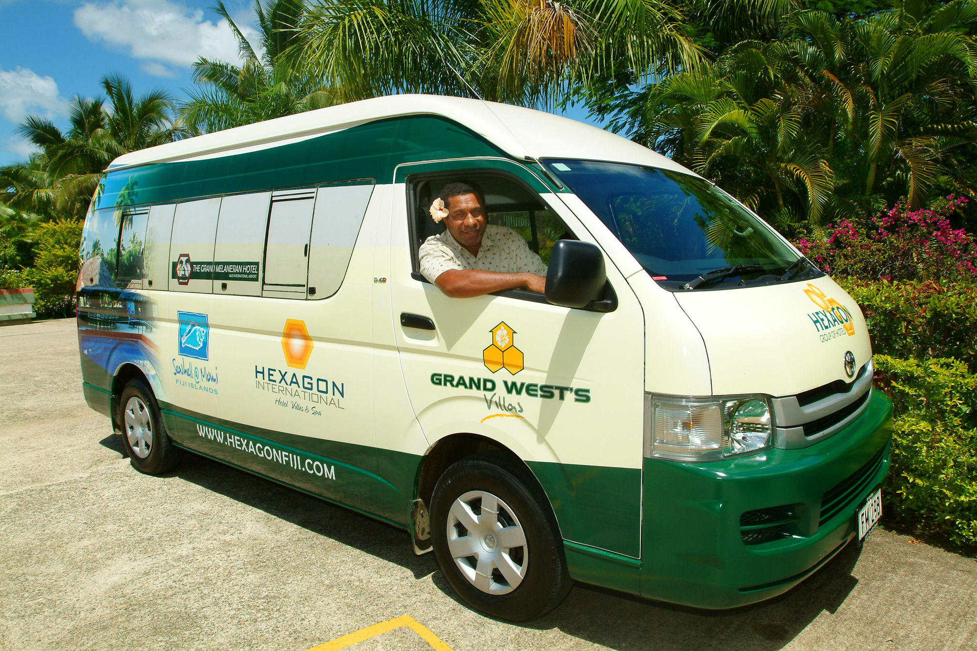 Hexagon International Hotel, Villas & Spa Nadi Exterior photo